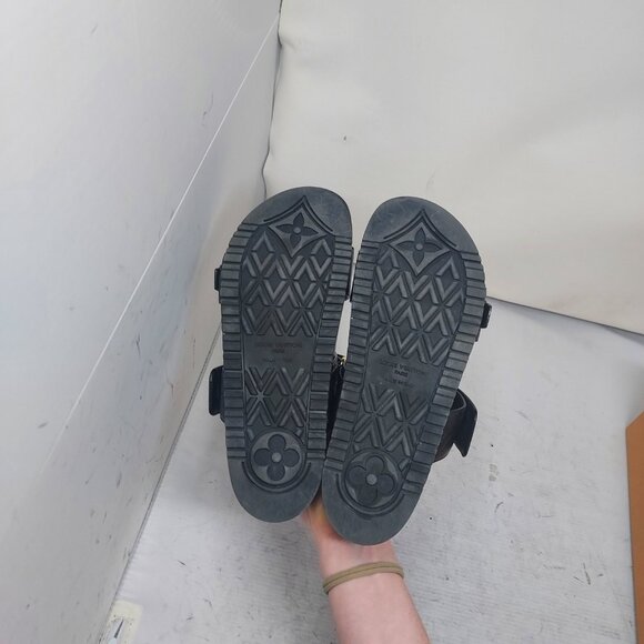 LOUIS VUITTON Black LV Monogram Bom Dia Flat Slide Sandal - Picture 2 of 14